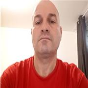 Je suis préparateur physique et coach sportif disponible